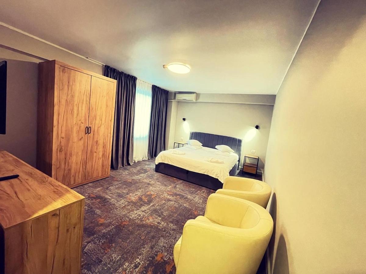 Hotel City 툴체아 외부 사진