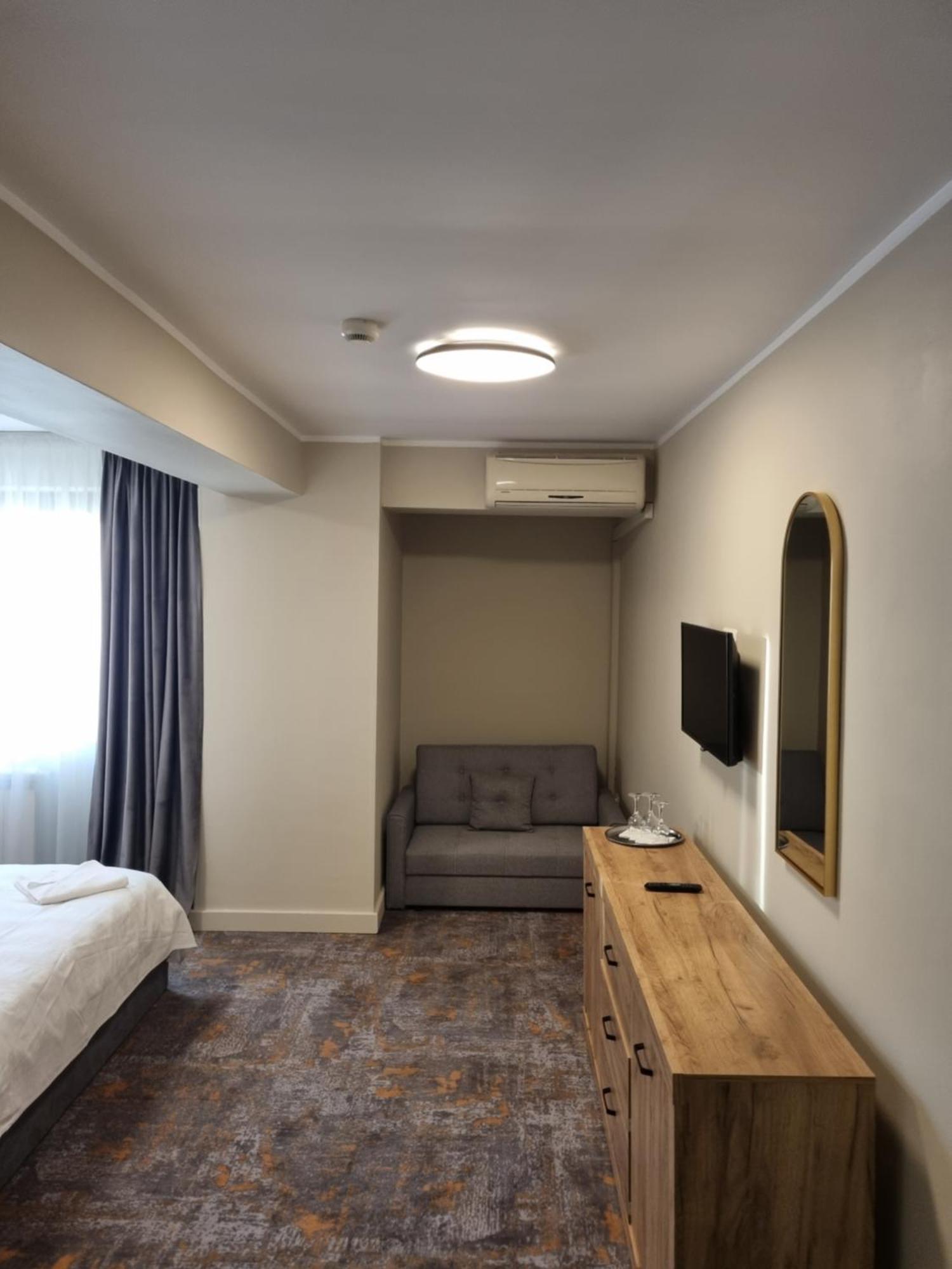 Hotel City 툴체아 외부 사진