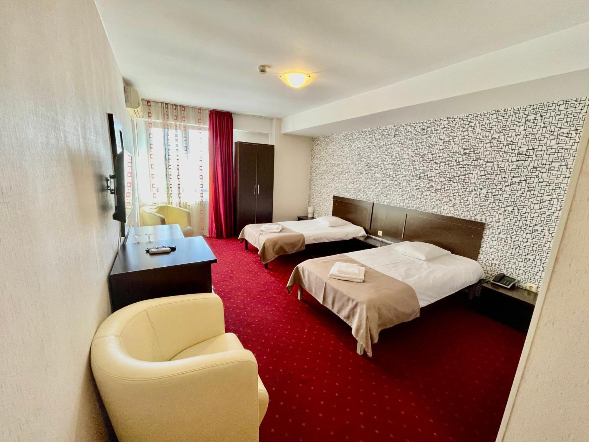 Hotel City 툴체아 외부 사진