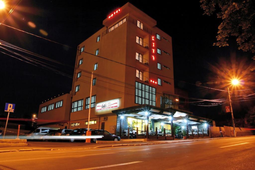 Hotel City 툴체아 외부 사진